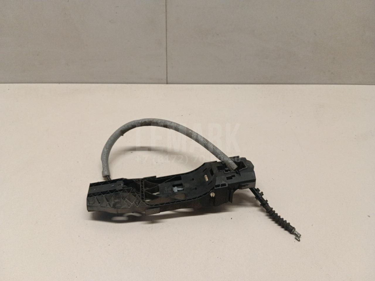 Кронштейн ручки 5N0839885H VAG