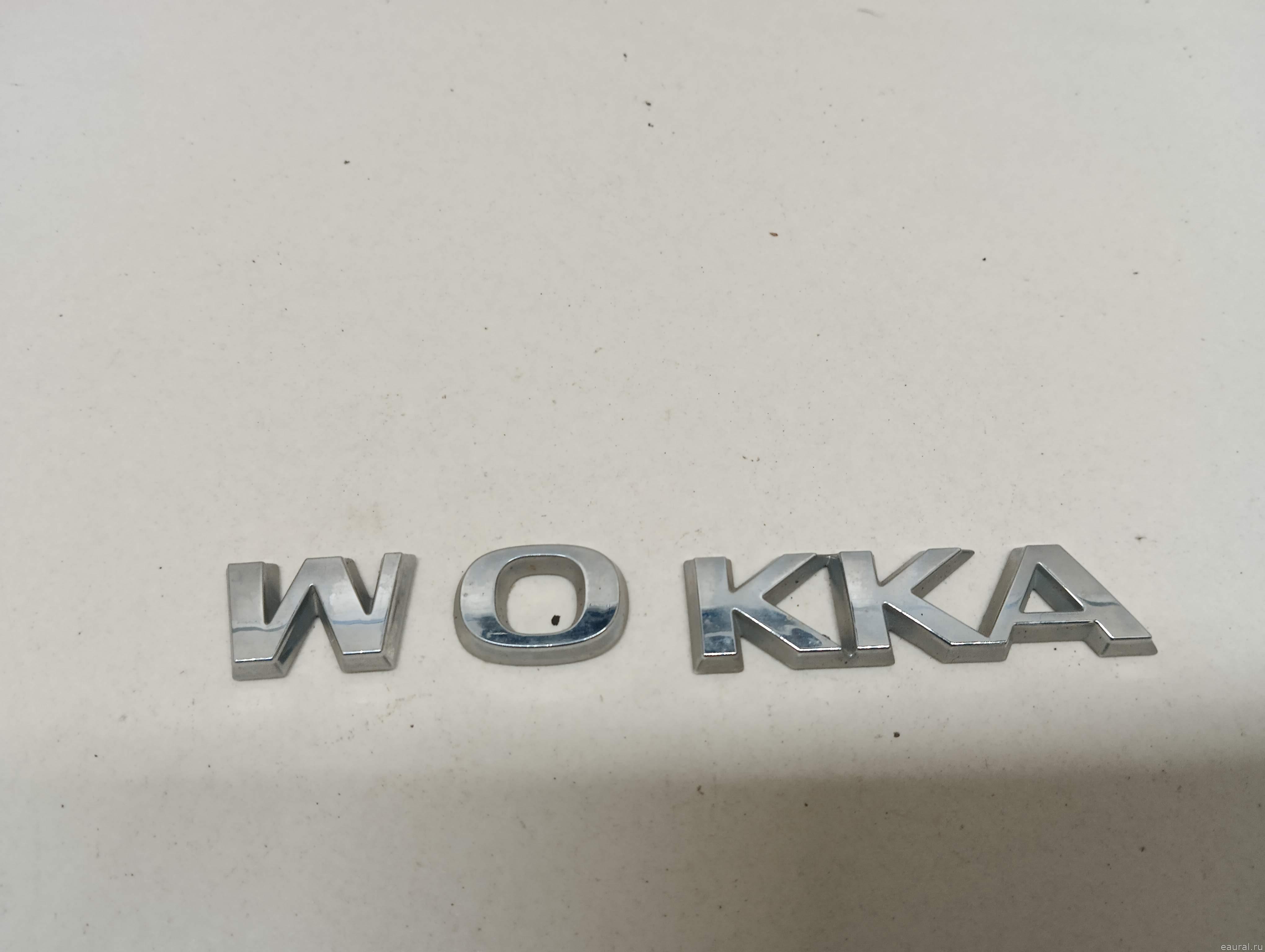 Эмблема на крышку багажника