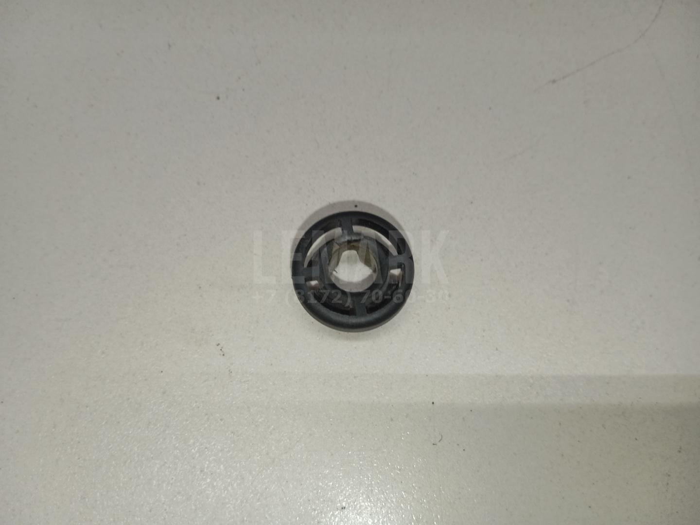 Фиксатор подставки капота 1470846 Ford