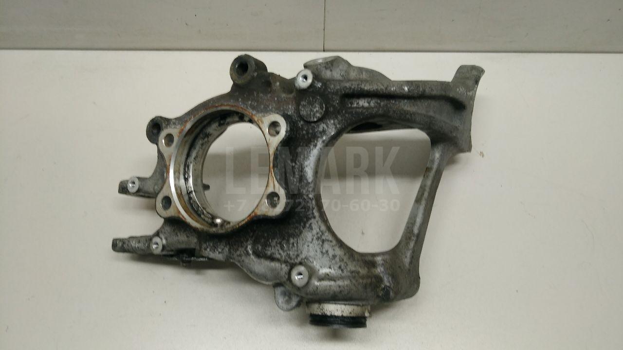 Кулак поворотный задний правый для  Audi 80/90 [B3] 1986-1991