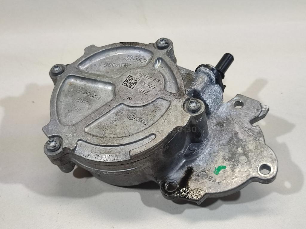 Насос вакуумный 05L145100B VAG