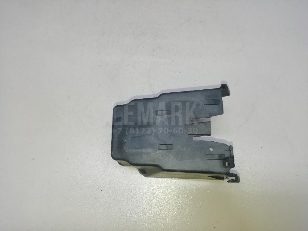 Кожух замка капота для  Audi A4 [B6] 2000-2004