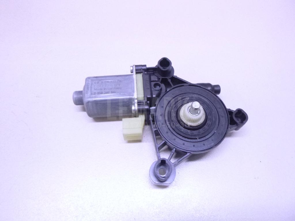 Моторчик стеклоподъемника 8W0959802 VAG