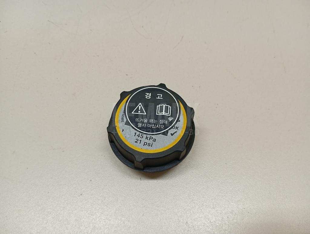 Крышка расширительного бачка LR000243 Land Rover