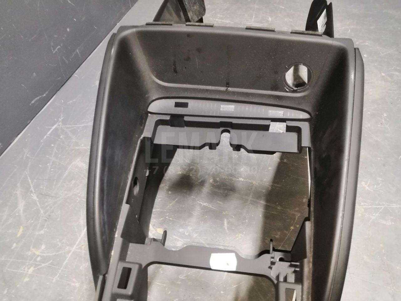 Консоль для  BMW 3-serie E92/E93 2006-2012