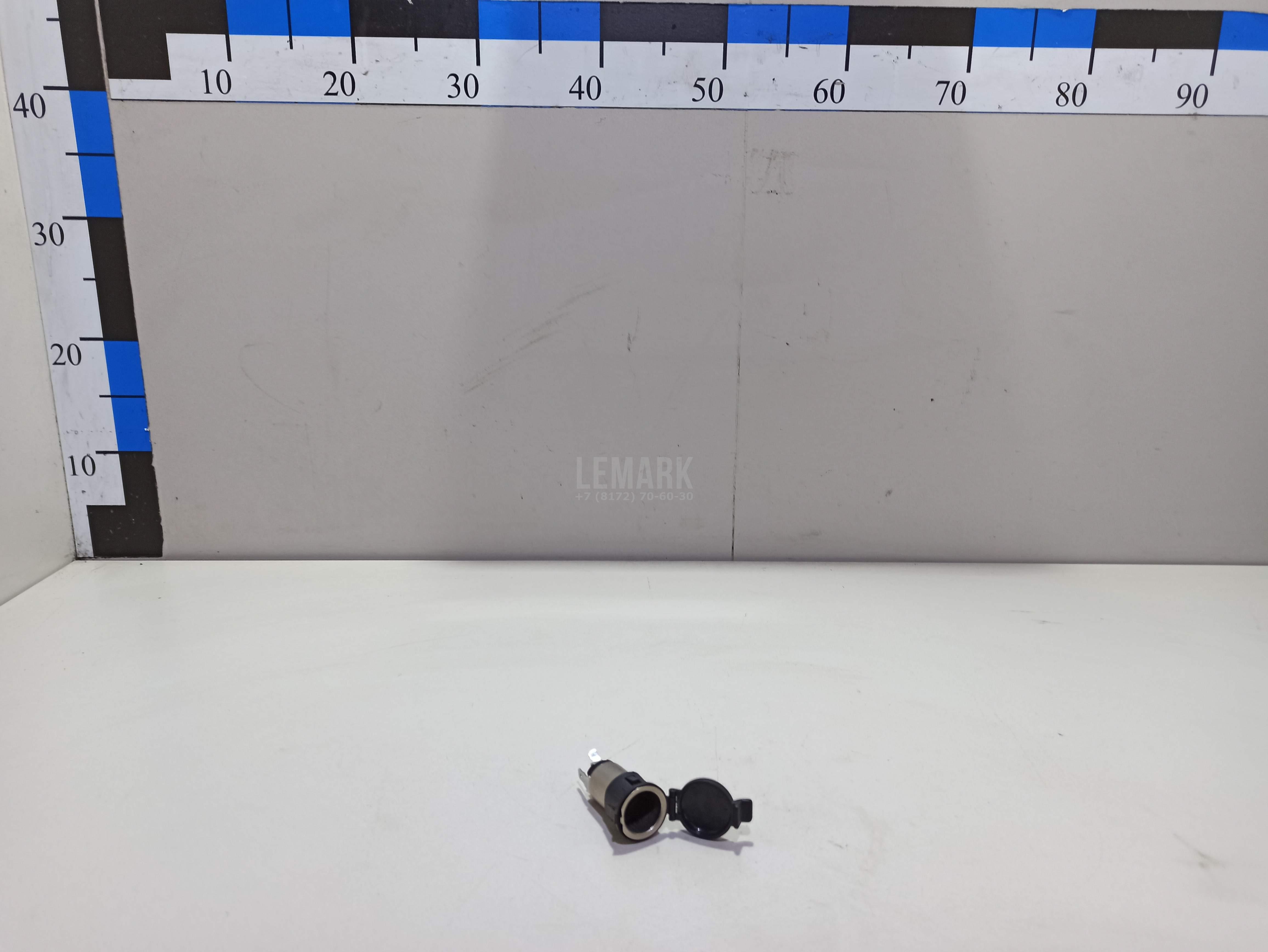 Гнездо прикуривателя 0K54A662P0 Hyundai-Kia