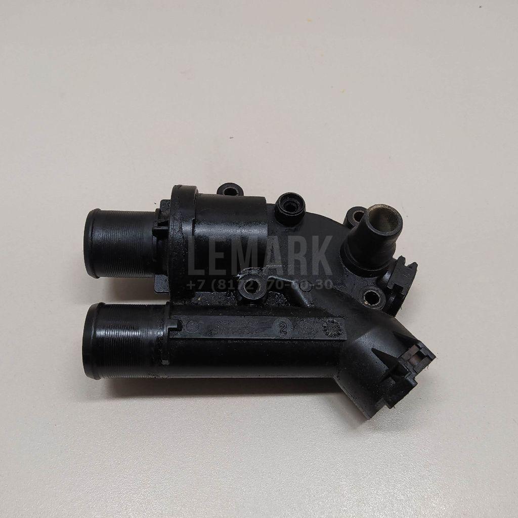 Корпус термостата LR001312 Land Rover