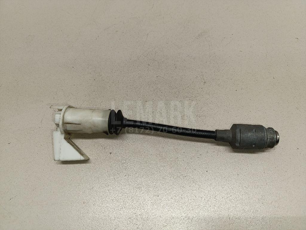 Вставка замка капота 1525384 Ford