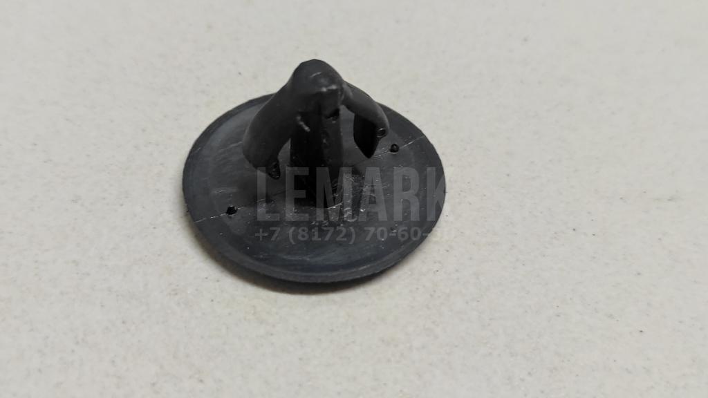 Крепеж (клоп) 8112637010 Hyundai-Kia