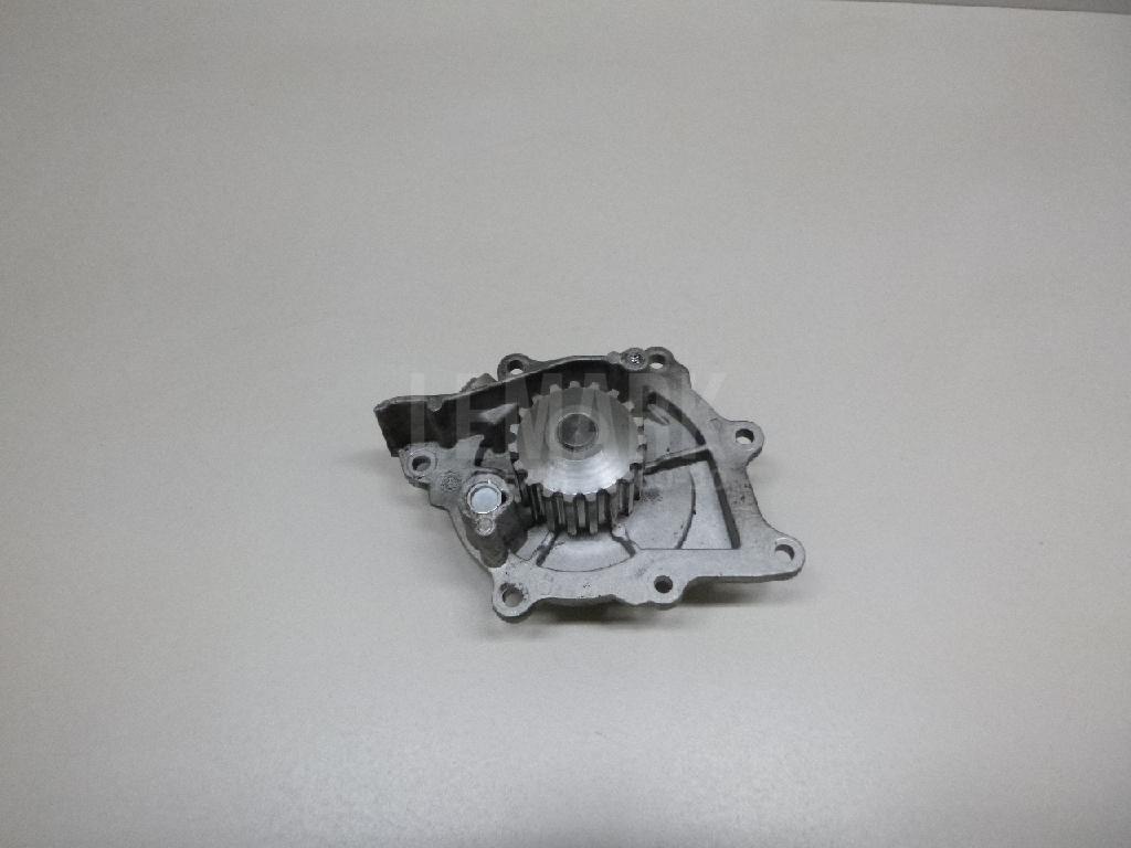 Насос водяной (помпа) LR011694 Land Rover