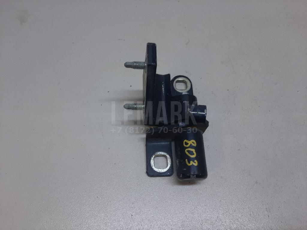 Петля двери задней правой верхняя 1529956 Ford