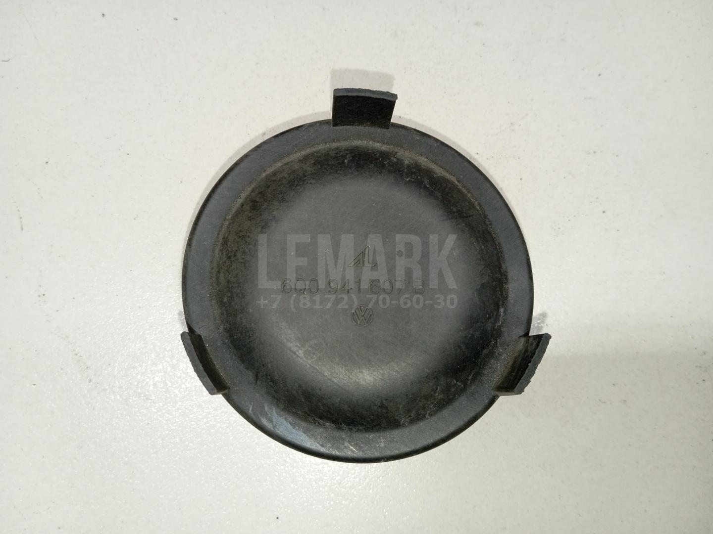 Крышка фары 6Q0941607B VAG