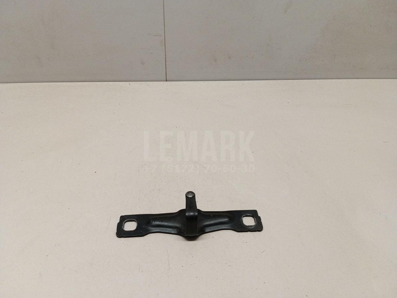 Ответная часть замка багажника 8V0827507B VAG