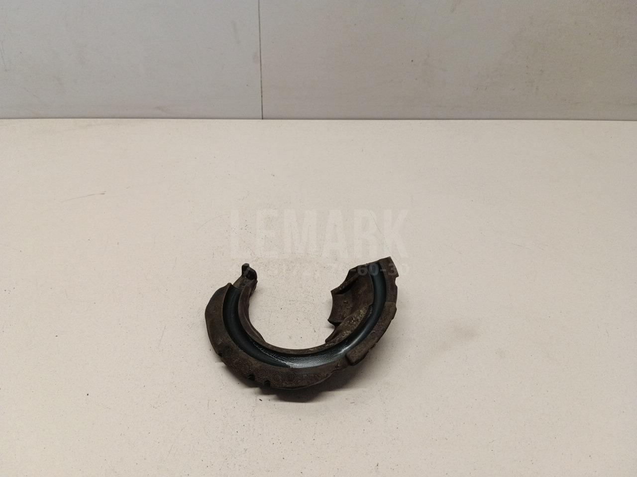 Опора передней пружины нижняя 5QM412545 VAG