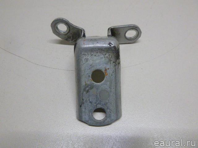 Петля двери задней левой нижняя