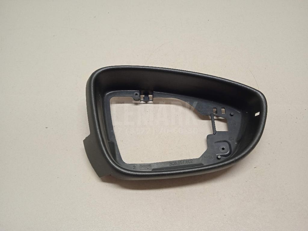 Рамка зеркала правого 3C8857602A9B9 VAG