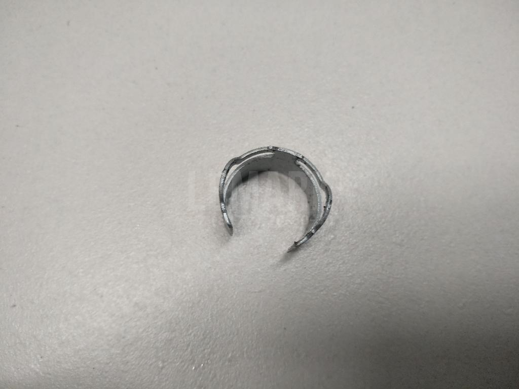 Крепеж форсунки 04E133036A VAG