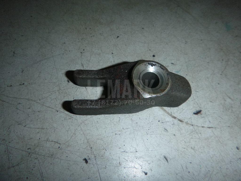 Кронштейн форсунки 338142F000 Hyundai-Kia