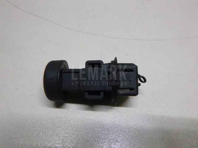 Отбойник капота 65822BR00A Nissan