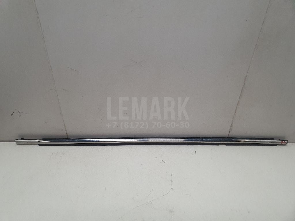 Накладка стекла заднего правого 757300R030 Toyota