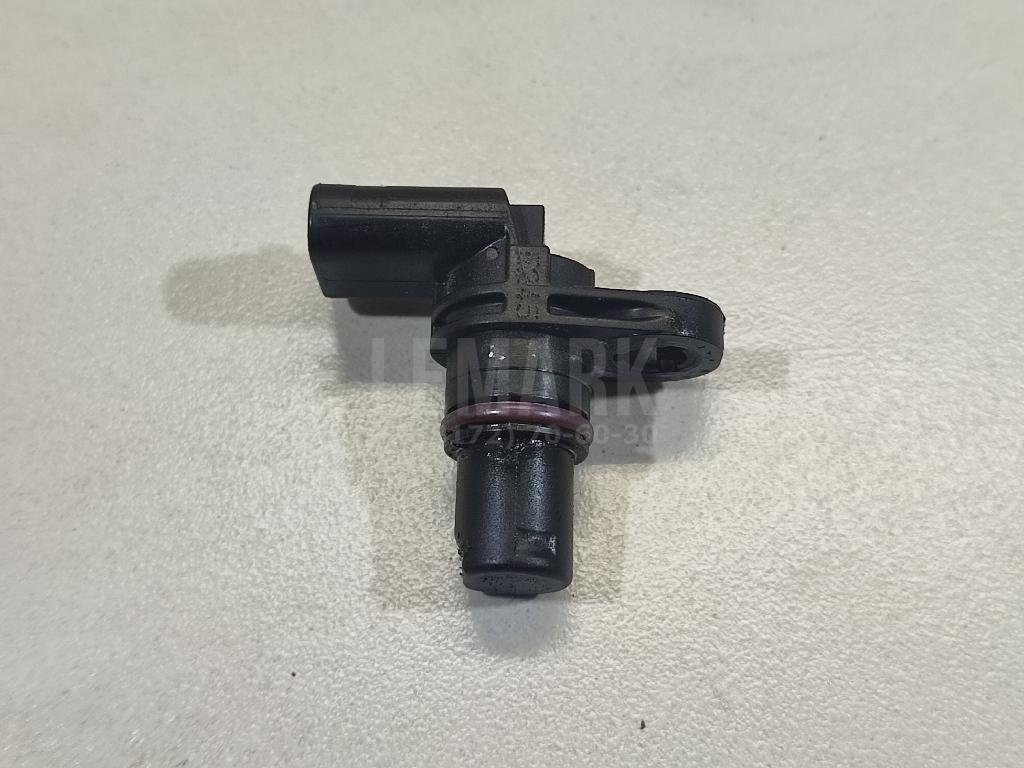 Датчик положения распредвала 04C907601 VAG