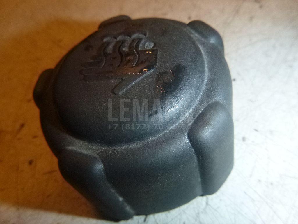 Крышка расширительного бачка 8200048024 Renault