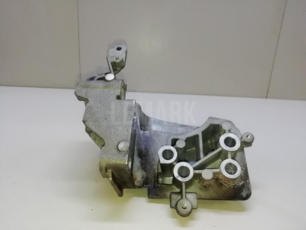 Кронштейн двигателя передний для  Ford Escape EUR 2007-2009
