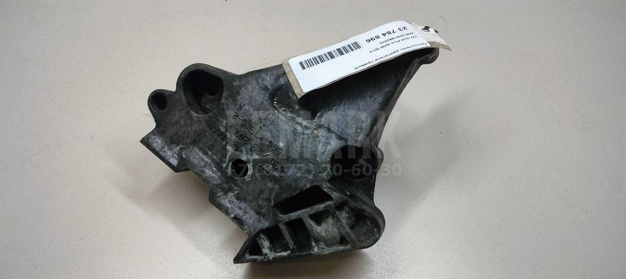Кронштейн двигателя правый 03G199207A VAG
