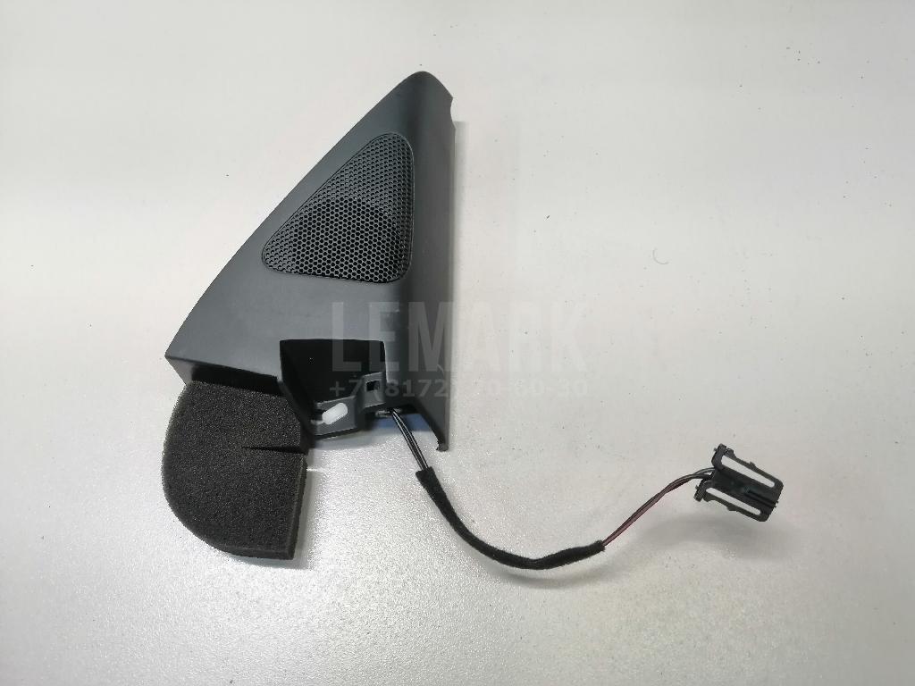 Крышка зеркала внутренняя правая 5N0837974G82V VAG