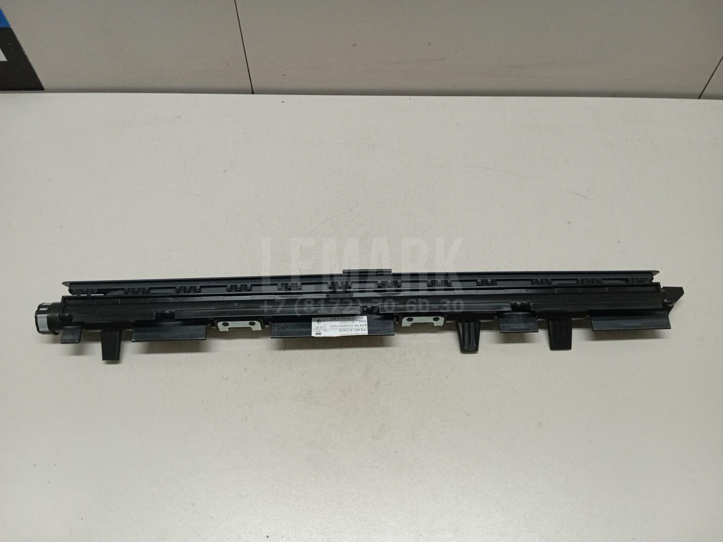 Шторка солнцезащитная 7P6861317A82V VAG