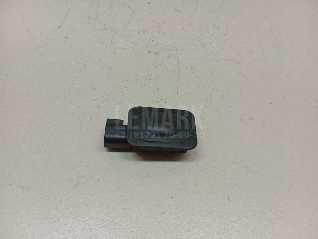 Кнопка открывания багажника LR029038 Land Rover