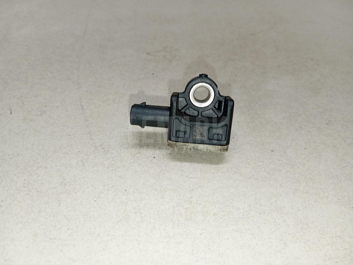Датчик AIR BAG 7P0959651 VAG