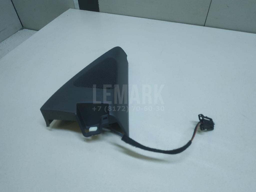Крышка зеркала внутренняя правая 5N0837974G82V VAG