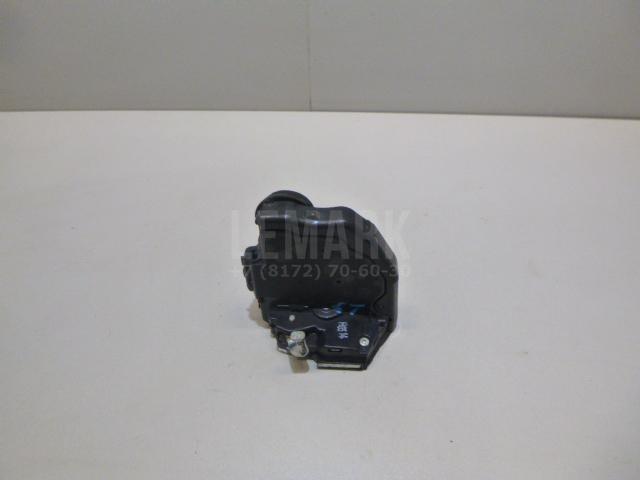 Замок двери задней левой 6906006100 Toyota