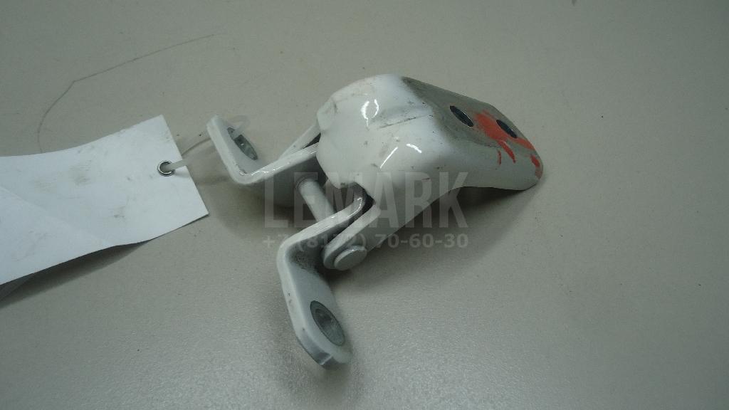 Петля двери 793202V000 Hyundai-Kia