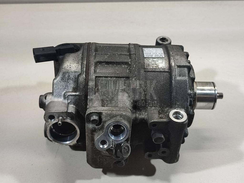 Компрессор кондиционера 1K0820859S VAG