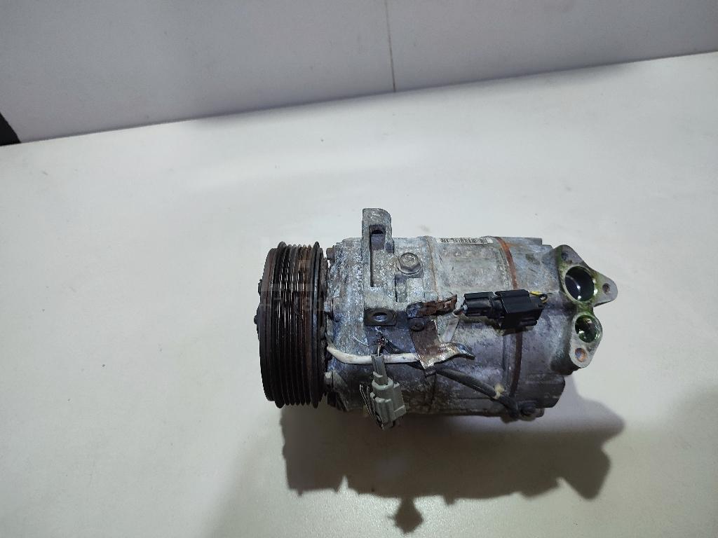 Компрессор кондиционера 92600CY70A Nissan