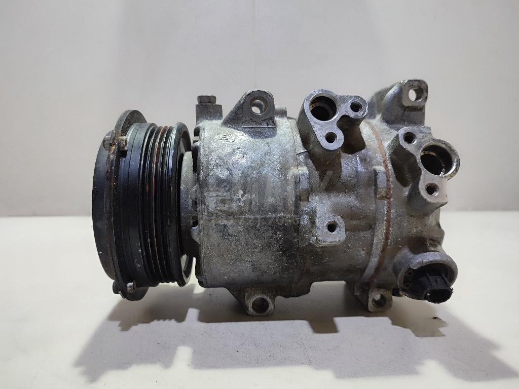 Компрессор кондиционера 8831006390 Toyota