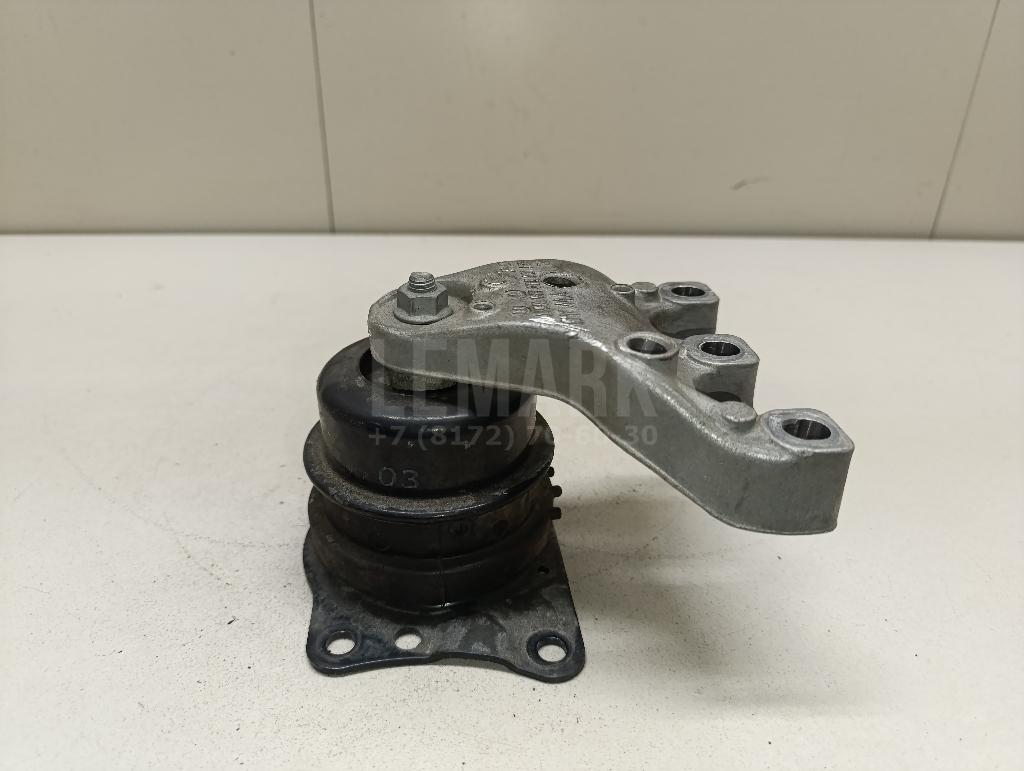 Опора двигателя правая 6R0199167AB VAG