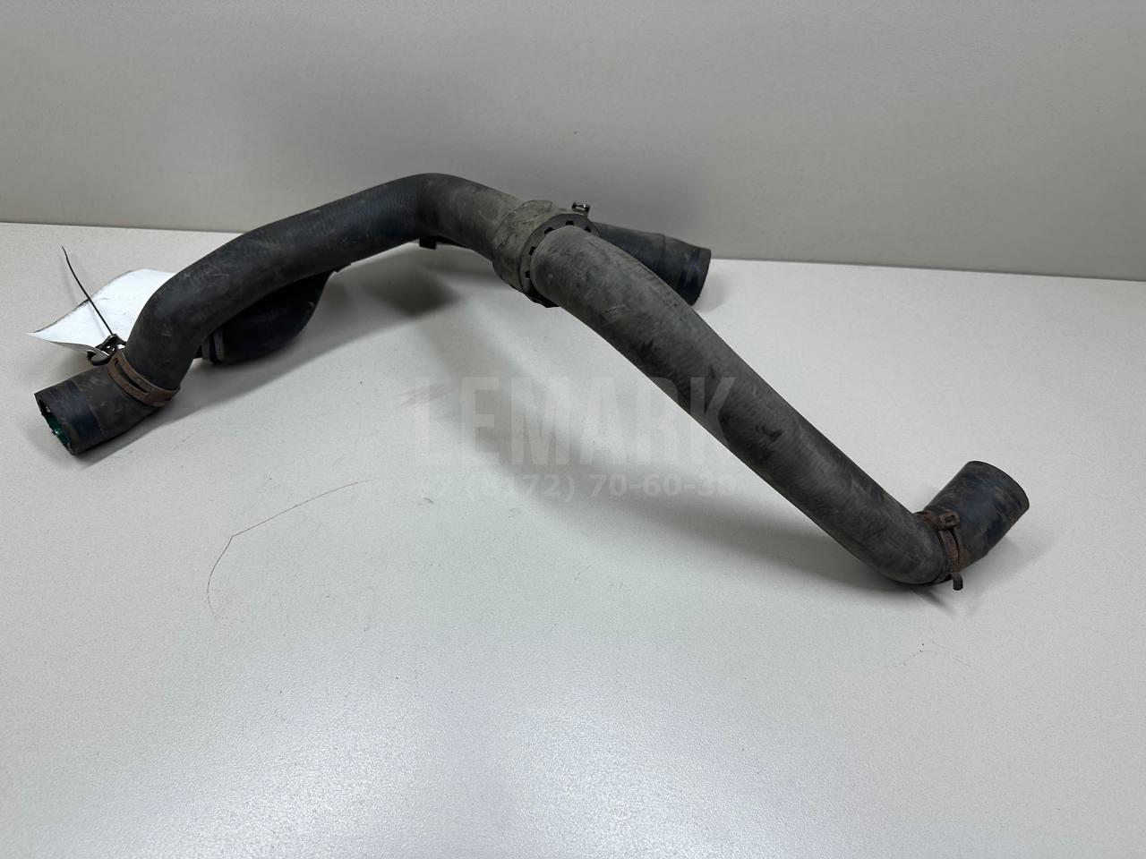 Патрубок радиатора 6R0122101N VAG