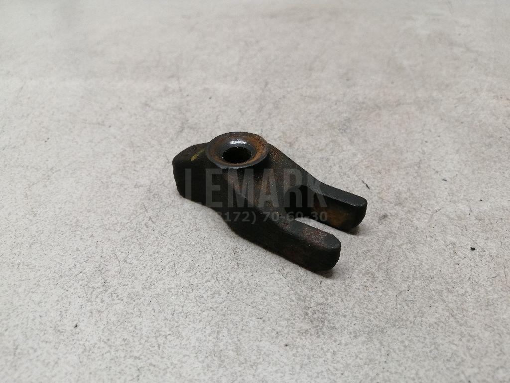 Кронштейн форсунки 338142F600 Hyundai-Kia