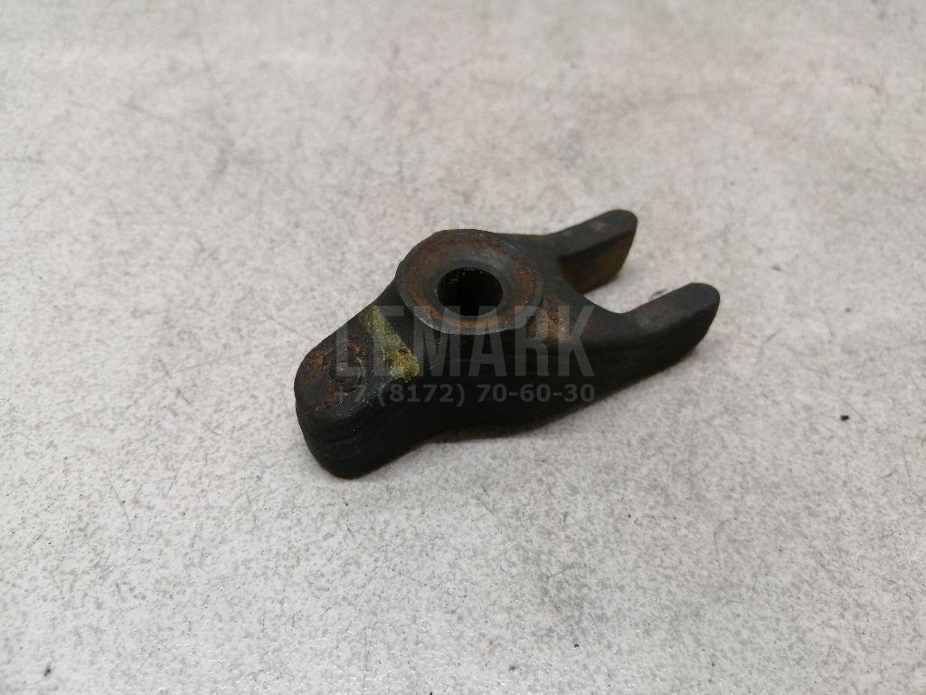 Кронштейн форсунки 338142F600 Hyundai-Kia