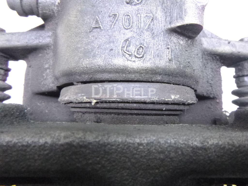 Фото Суппорт тормозной передний правый для Mercedes W204  2008