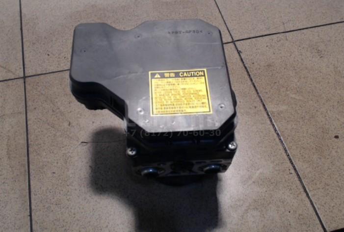 Блок ABS (насос) 4405042180 Toyota