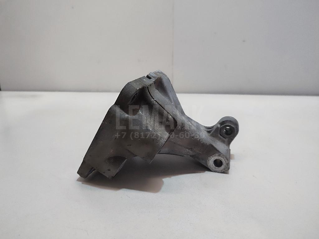 Кронштейн генератора 1251137010 Toyota