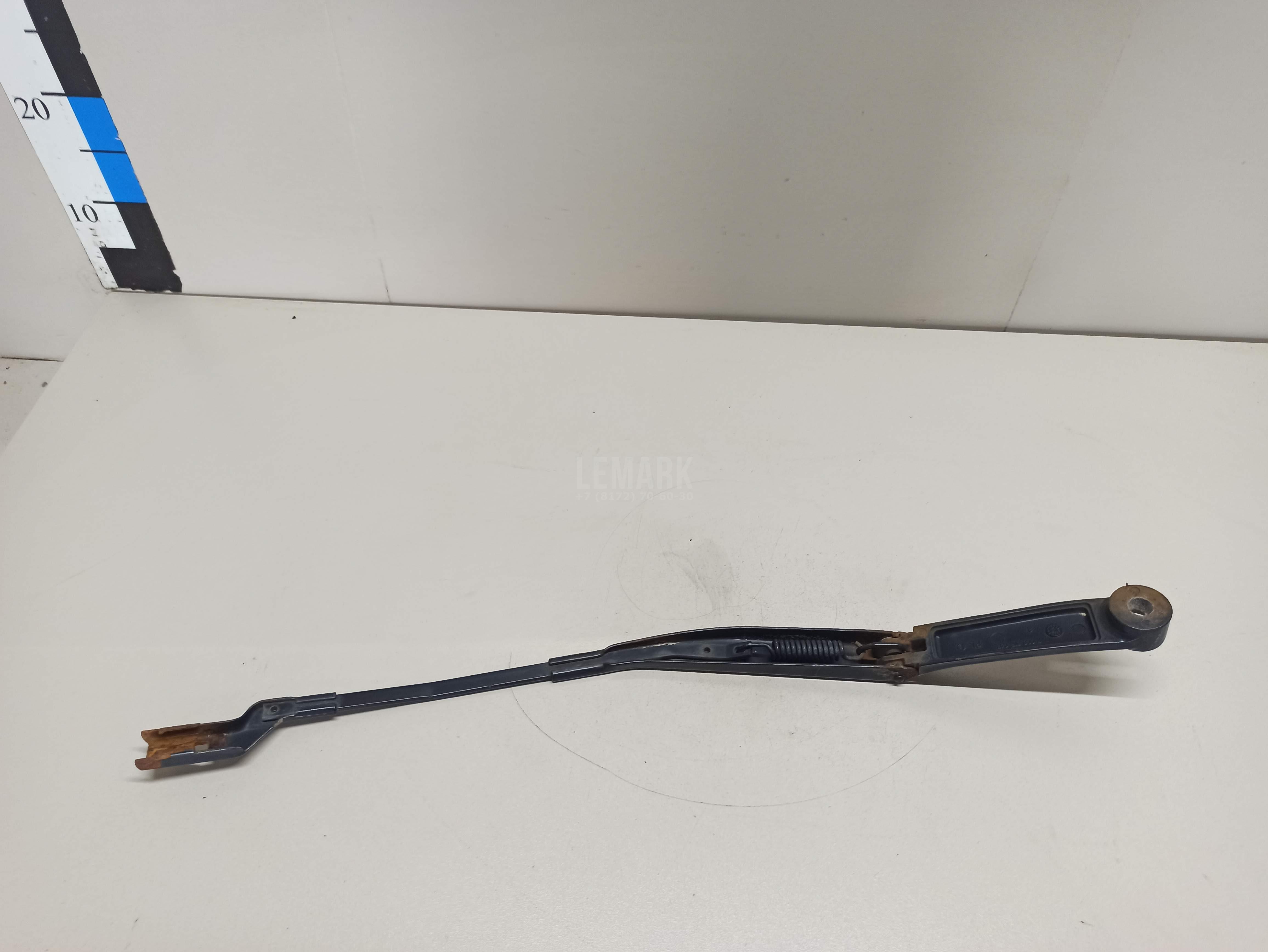 Поводок стеклоочистителя передний правый 983211H000 Hyundai-Kia