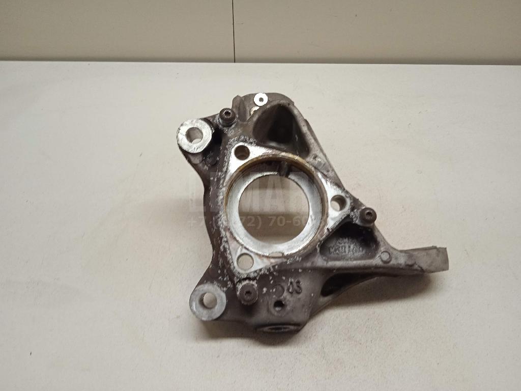 Кулак поворотный передний левый 5QM407253 VAG