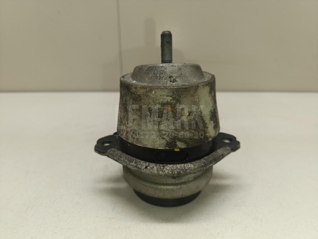 Опора двигателя 95537504900 VAG