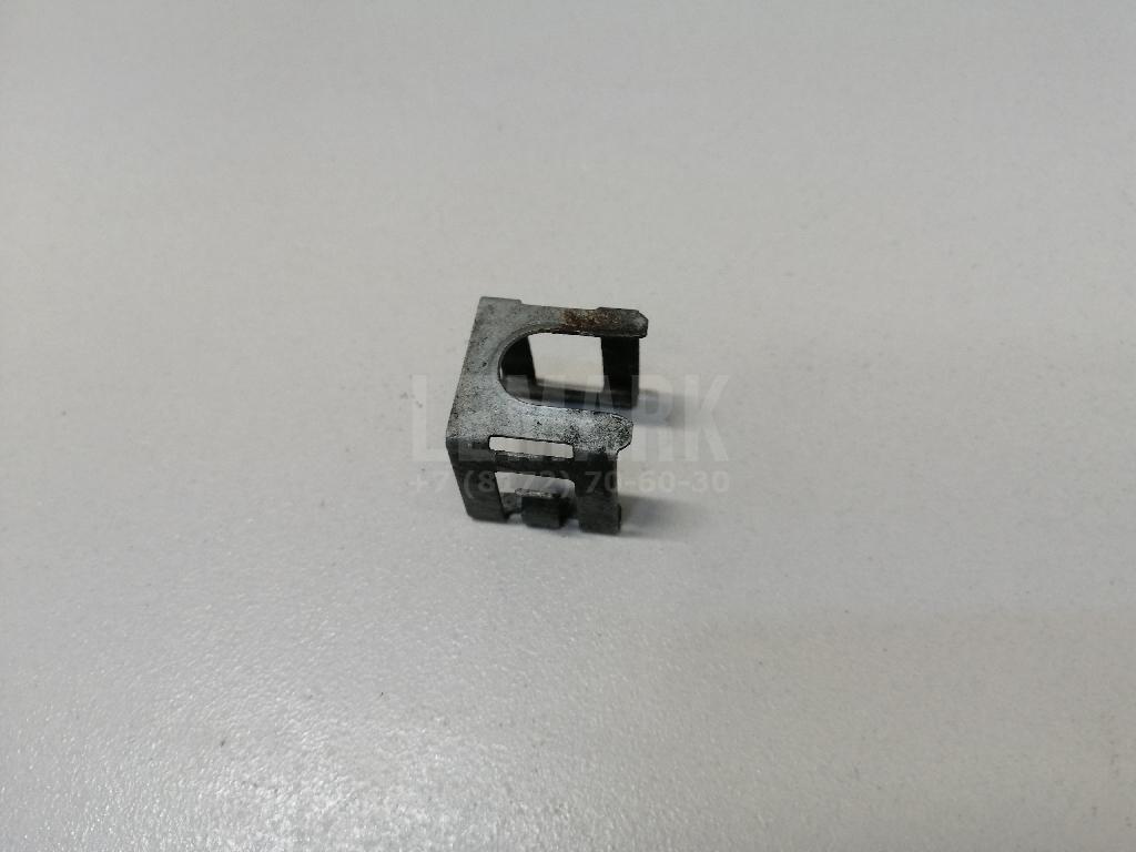 Кронштейн форсунки 1053951 Ford