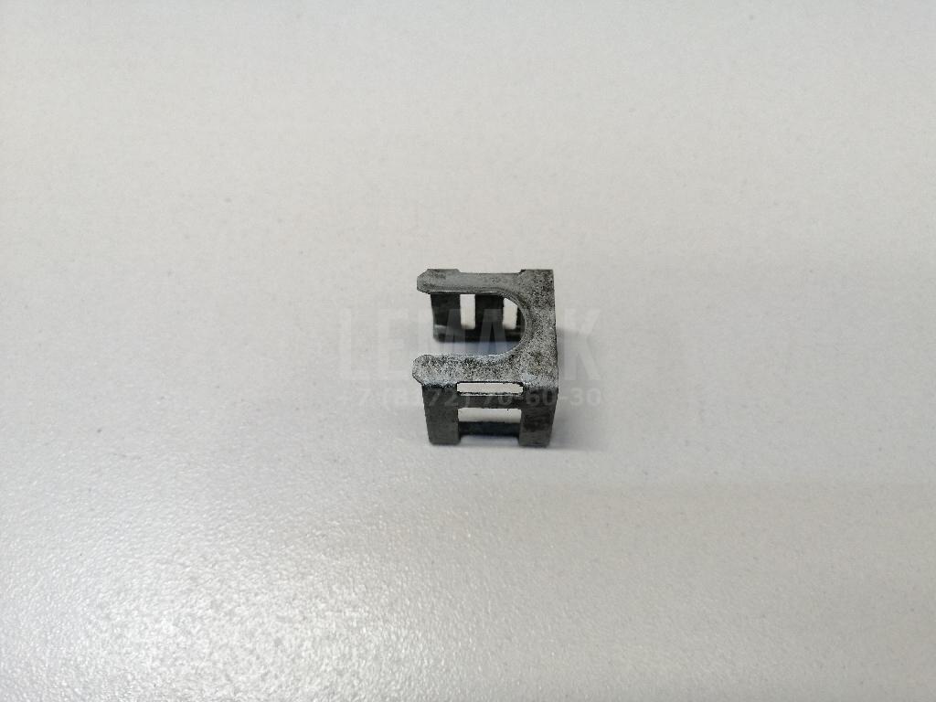 Кронштейн форсунки 1053951 Ford